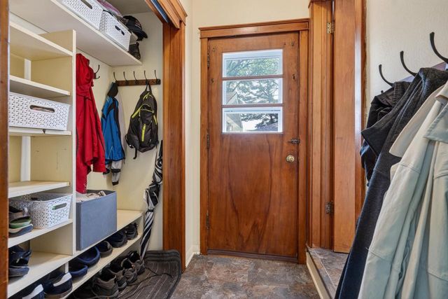 122 Gary Court, Sun Prairie, WI 53590