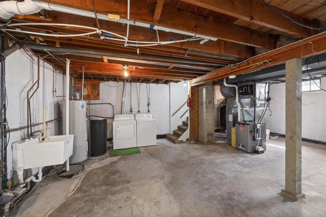 122 Gary Court, Sun Prairie, WI 53590