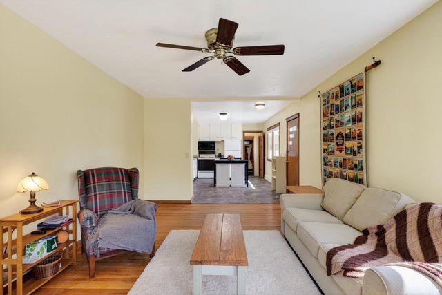 122 Gary Court, Sun Prairie, WI 53590