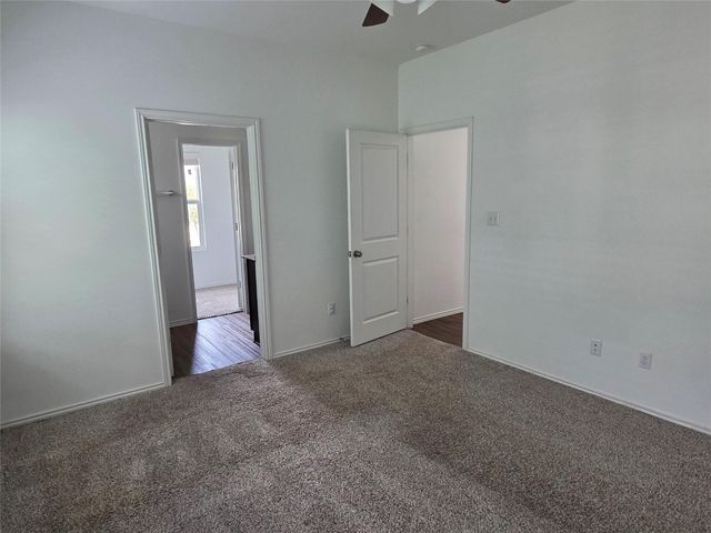 1329 Weatherford LN, Leander, TX 78641