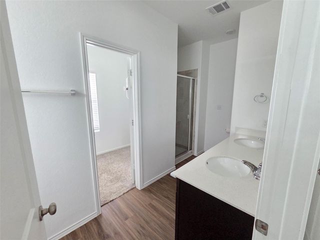 1329 Weatherford LN, Leander, TX 78641