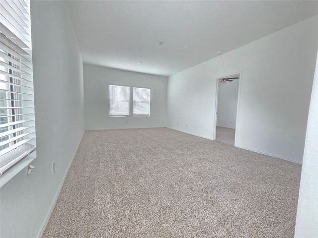 1329 Weatherford LN, Leander, TX 78641