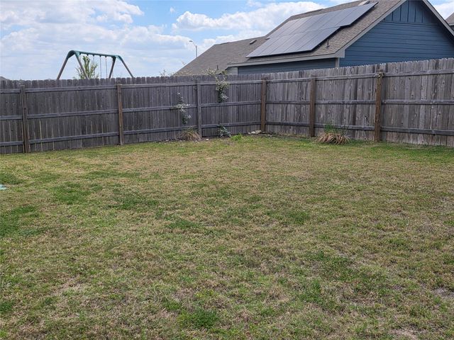 1329 Weatherford LN, Leander, TX 78641