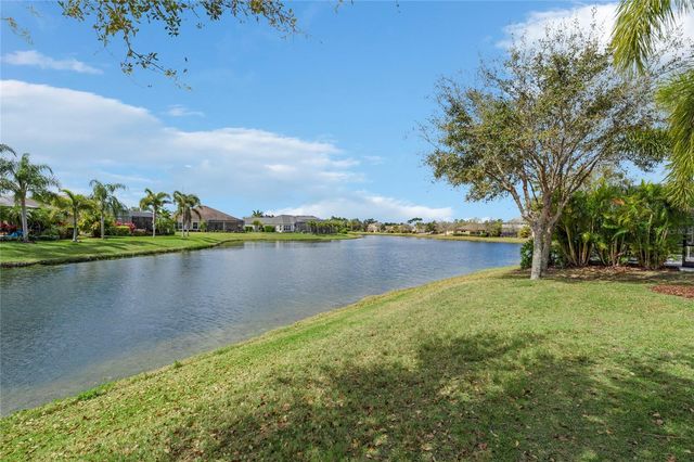 12187 LONGVIEW LAKE CIRCLE, Bradenton, FL 34211