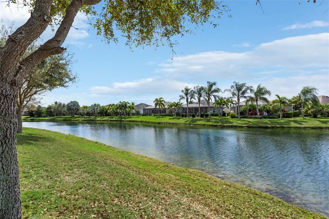 12187 LONGVIEW LAKE CIRCLE, Bradenton, FL 34211