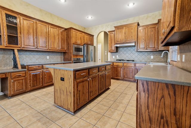6421 Fieldcrest Lane, Sachse, TX 75048
