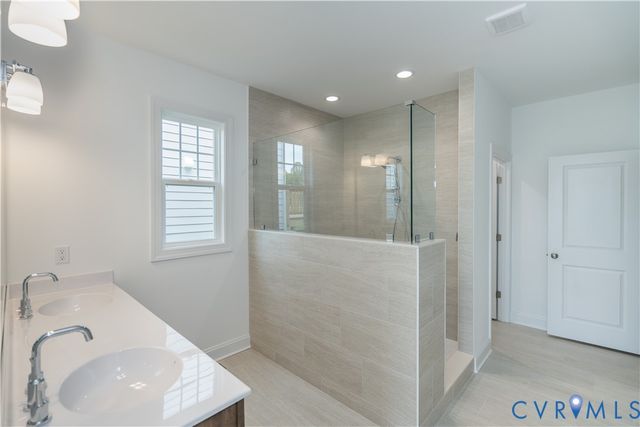 16819 Creek Parke Dr, Moseley, VA 23120