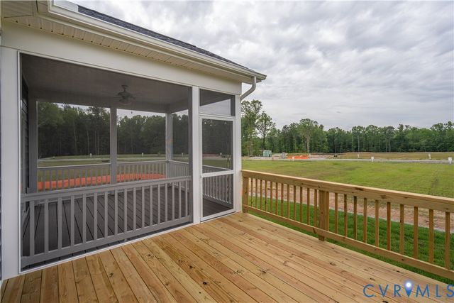 16819 Creek Parke Dr, Moseley, VA 23120