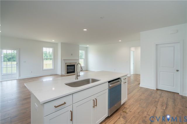 16819 Creek Parke Dr, Moseley, VA 23120
