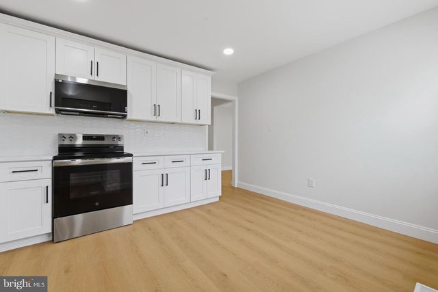 6 RADNOR CT, Willingboro, NJ 08046