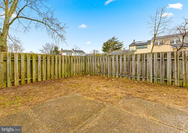 6 RADNOR CT, Willingboro, NJ 08046