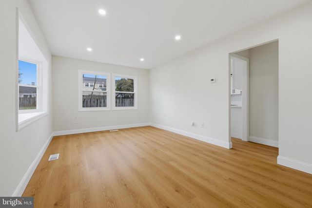 6 RADNOR CT, Willingboro, NJ 08046