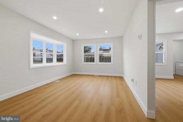 6 RADNOR CT, Willingboro, NJ 08046