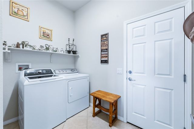 3124 Secret Pass Canyon Drive, Bullhead City, AZ 86429