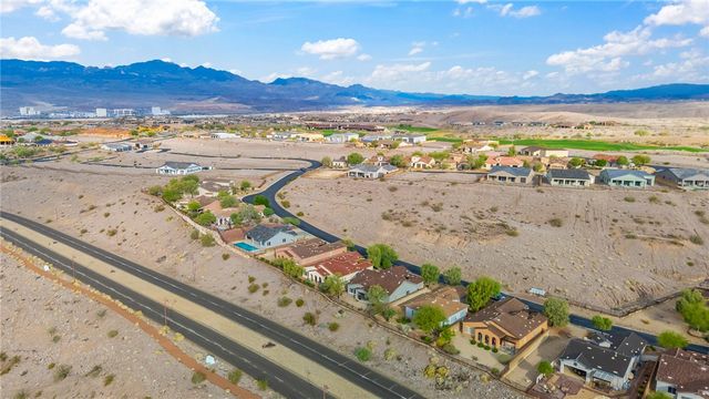 3124 Secret Pass Canyon Drive, Bullhead City, AZ 86429