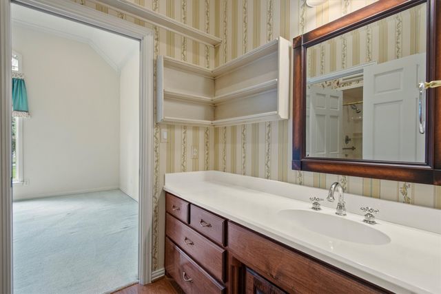 2202 Somerset, Midlothian, TX 76065