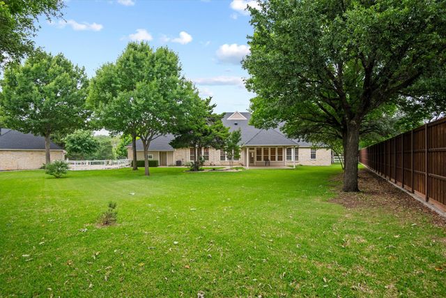 2202 Somerset, Midlothian, TX 76065