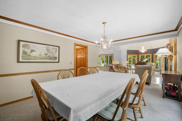 14700 W Fleetwood LANE, New Berlin, WI 53151