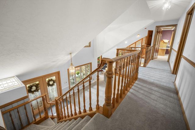 14700 W Fleetwood LANE, New Berlin, WI 53151
