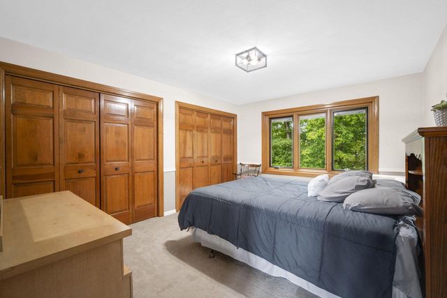 14700 W Fleetwood LANE, New Berlin, WI 53151