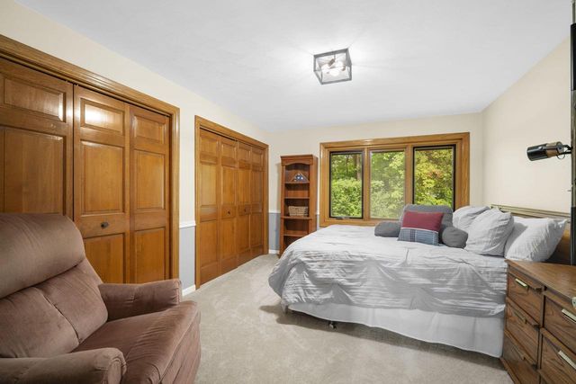14700 W Fleetwood LANE, New Berlin, WI 53151