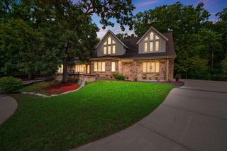 14700 W Fleetwood LANE, New Berlin, WI 53151