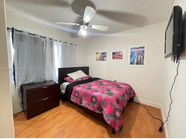 2955 NW 102nd St, Miami, FL 33147