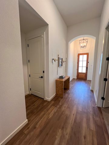7615 Desert Needle DR, Lago Vista, TX 78645