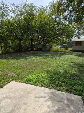 4830 Borchers Dr, San Antonio, TX 78219