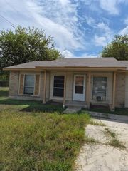 4830 Borchers Dr, San Antonio, TX 78219