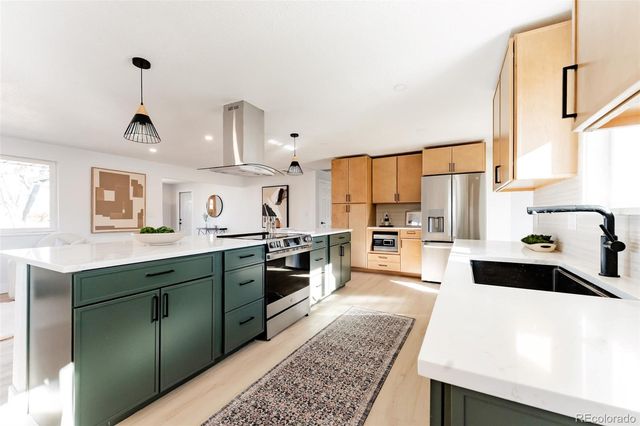 6272 S Garfield Drive, Centennial, CO 80121