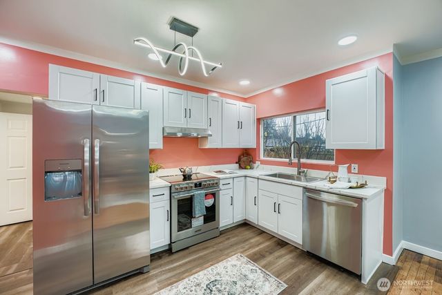 102 N Street NE, Auburn, WA 98002