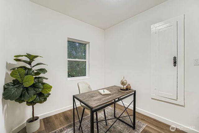 102 N Street NE, Auburn, WA 98002