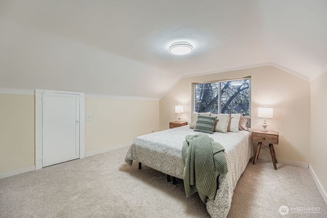 102 N Street NE, Auburn, WA 98002