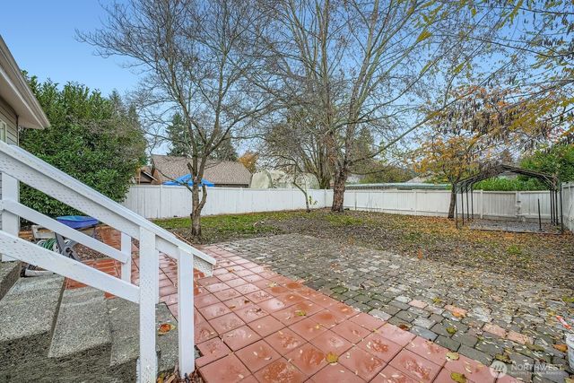 102 N Street NE, Auburn, WA 98002