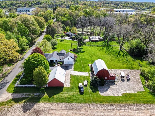 460 92nd Street, Byron Center, MI 49315