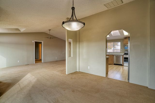 31 HOMESTEAD Road, Edgewood, NM 87015