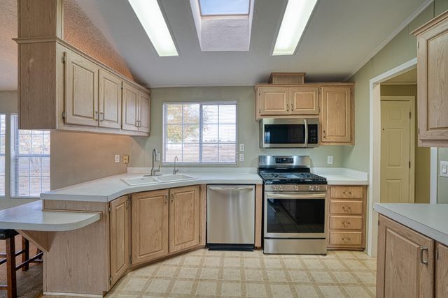 31 HOMESTEAD Road, Edgewood, NM 87015