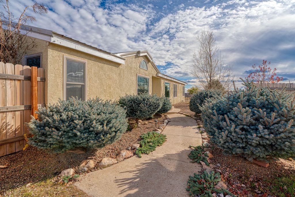 31 HOMESTEAD Road, Edgewood, NM 87015