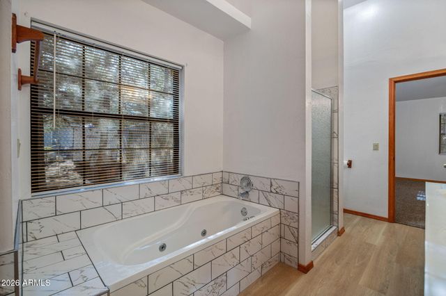 2202 FOREST PARK Drive, Overgaard, AZ 85933