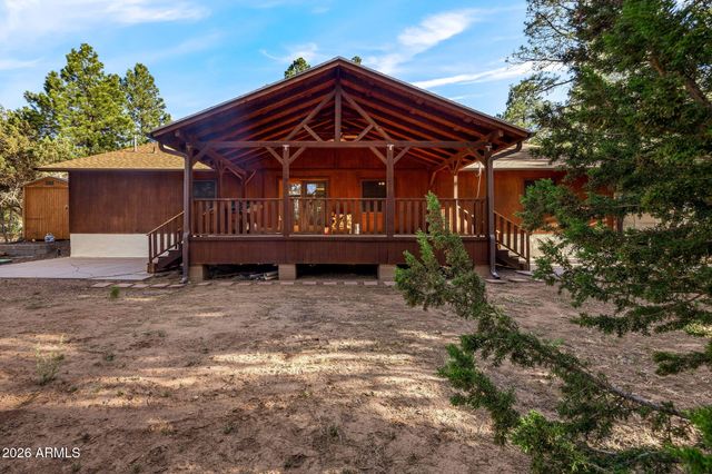 2202 FOREST PARK Drive, Overgaard, AZ 85933