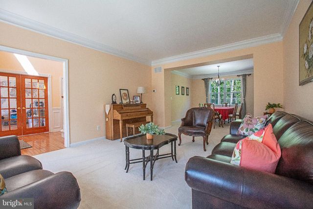 11 COLTS RUN RD, Princeton, NJ 08540