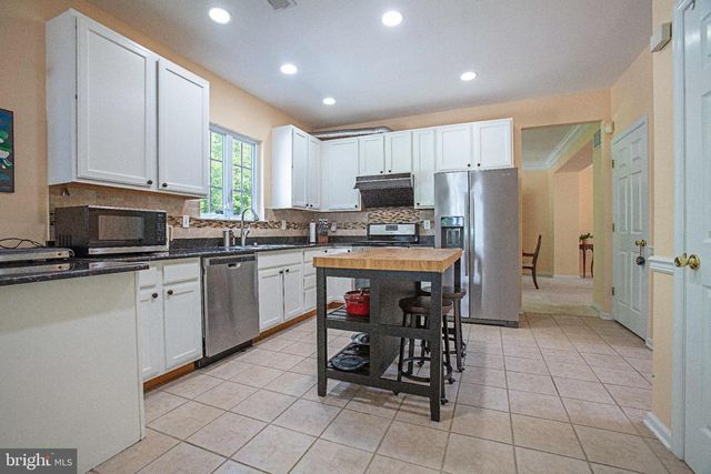 11 COLTS RUN RD, Princeton, NJ 08540
