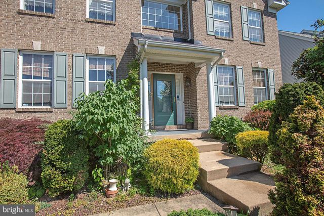 11 COLTS RUN RD, Princeton, NJ 08540
