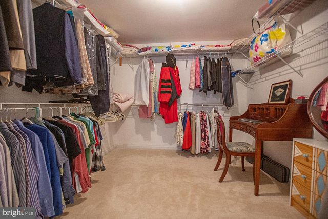 11 COLTS RUN RD, Princeton, NJ 08540