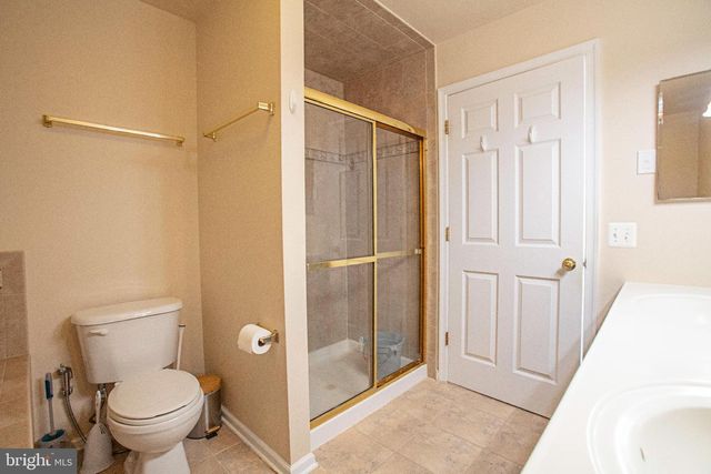 11 COLTS RUN RD, Princeton, NJ 08540