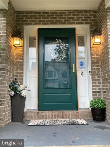 11 COLTS RUN RD, Princeton, NJ 08540