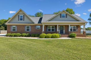 17 Sonoma Dr, Fayetteville, TN 37334