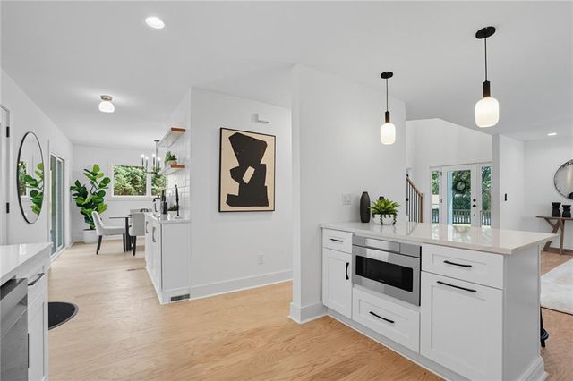 2201 Edgemore, Atlanta, GA 30316