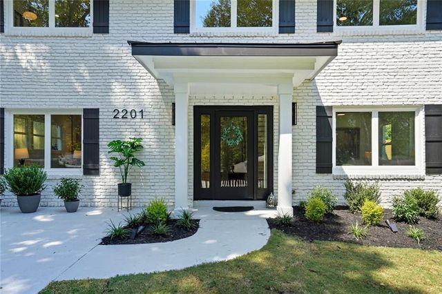 2201 Edgemore, Atlanta, GA 30316